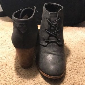 TOMS BOOTIES